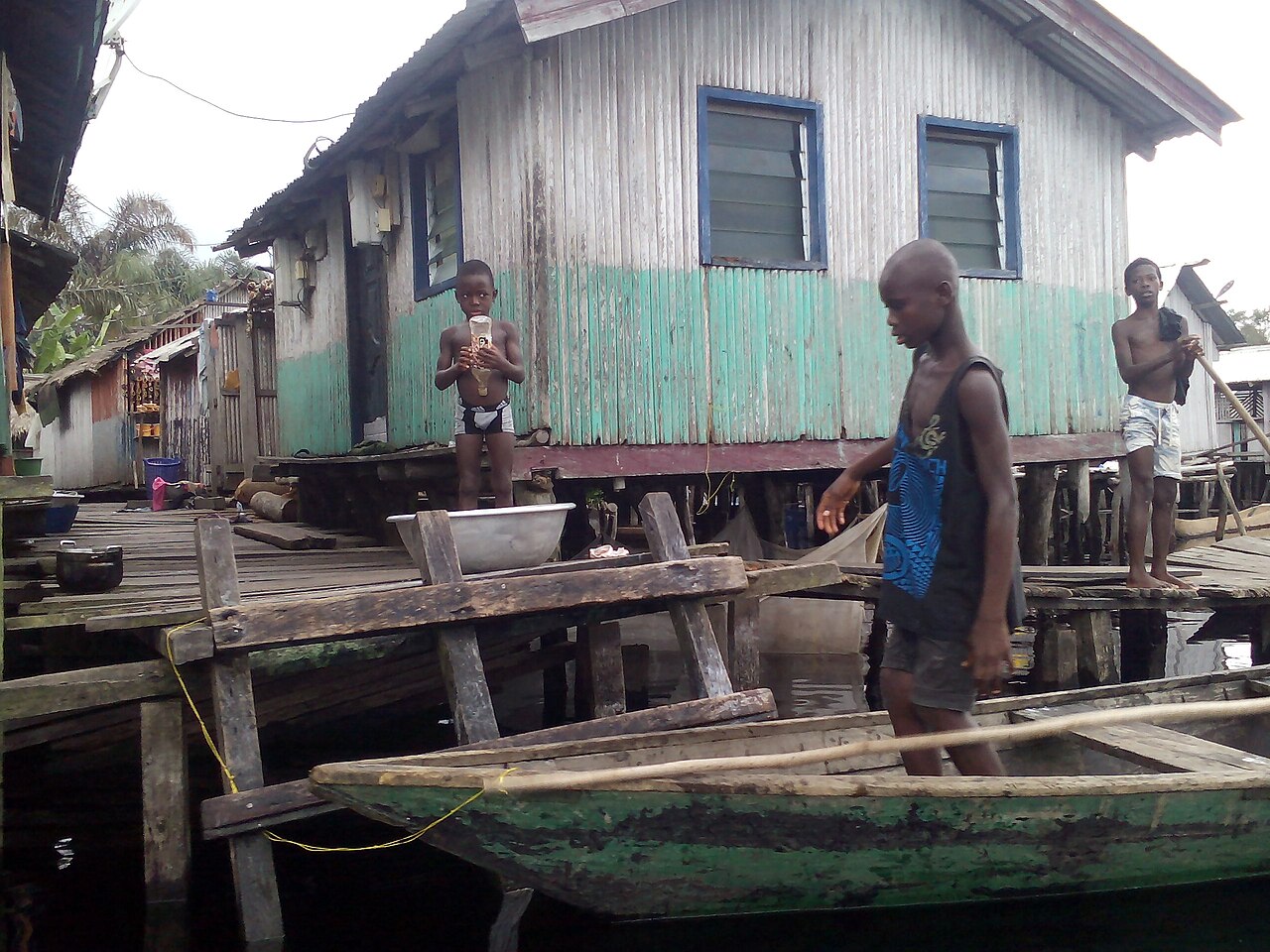 Nzulezu Stilt Village